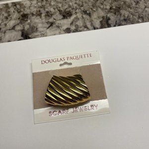 NWT Douglas Paquette Scarf Pendant Jewelry Ring Gold Tone